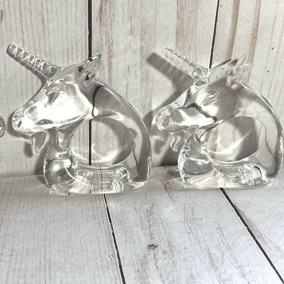 Vintage 1980’s Bijan Lucite Unicorn Napkin Rings Set of 4 - Picture 2 of 8